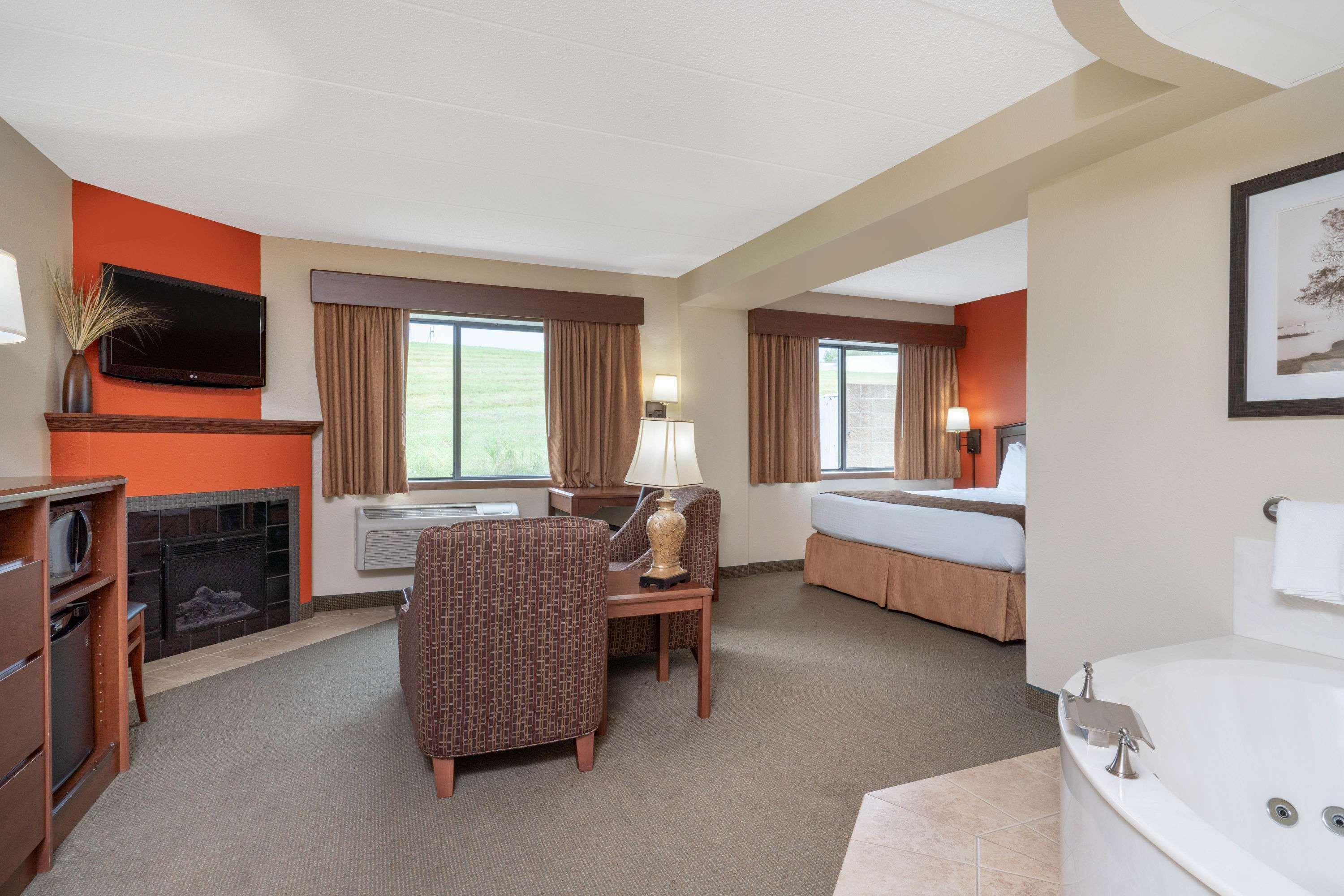 Americinn By Wyndham Sauk Centre מראה חיצוני תמונה