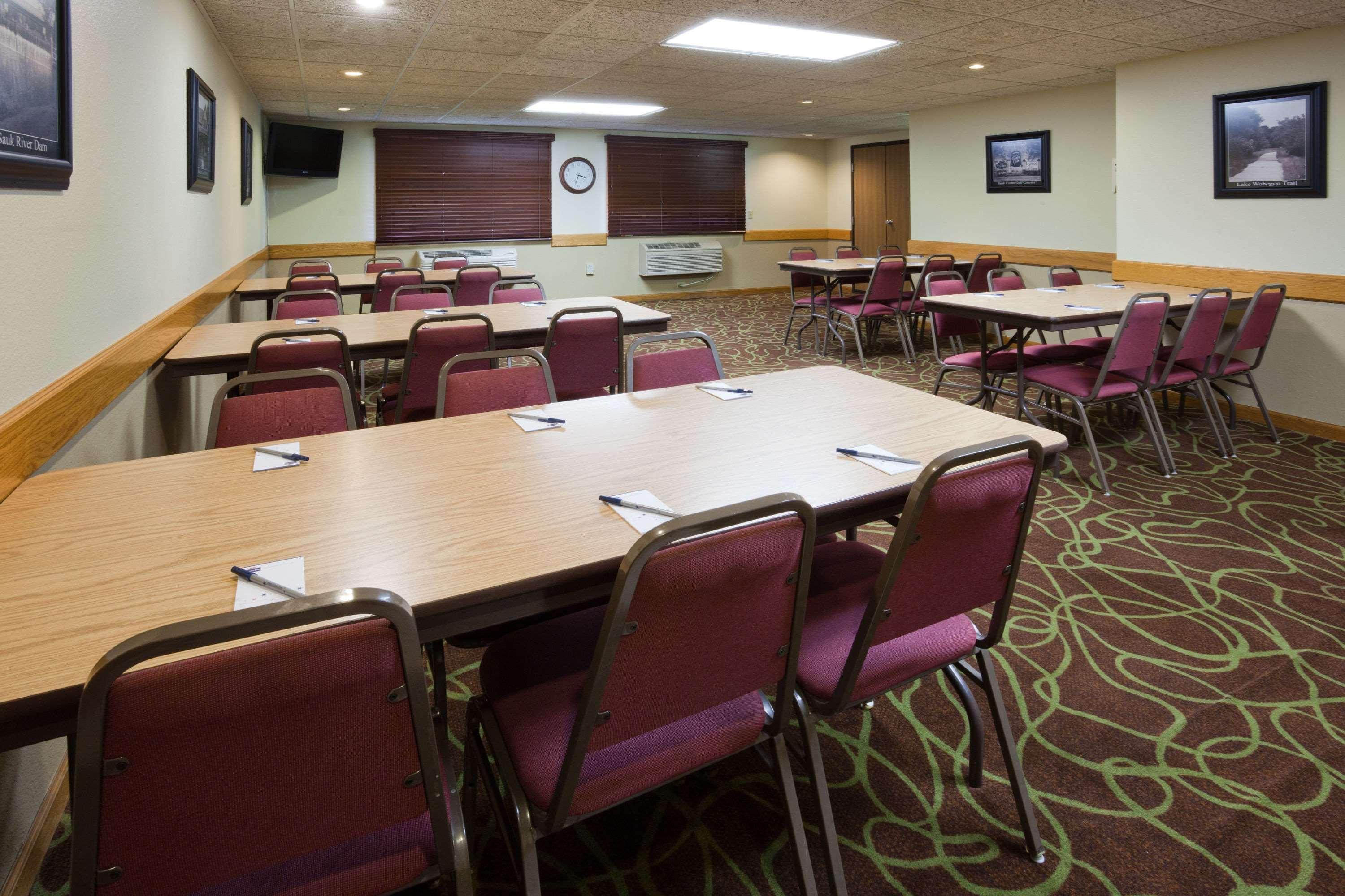 Americinn By Wyndham Sauk Centre מראה חיצוני תמונה