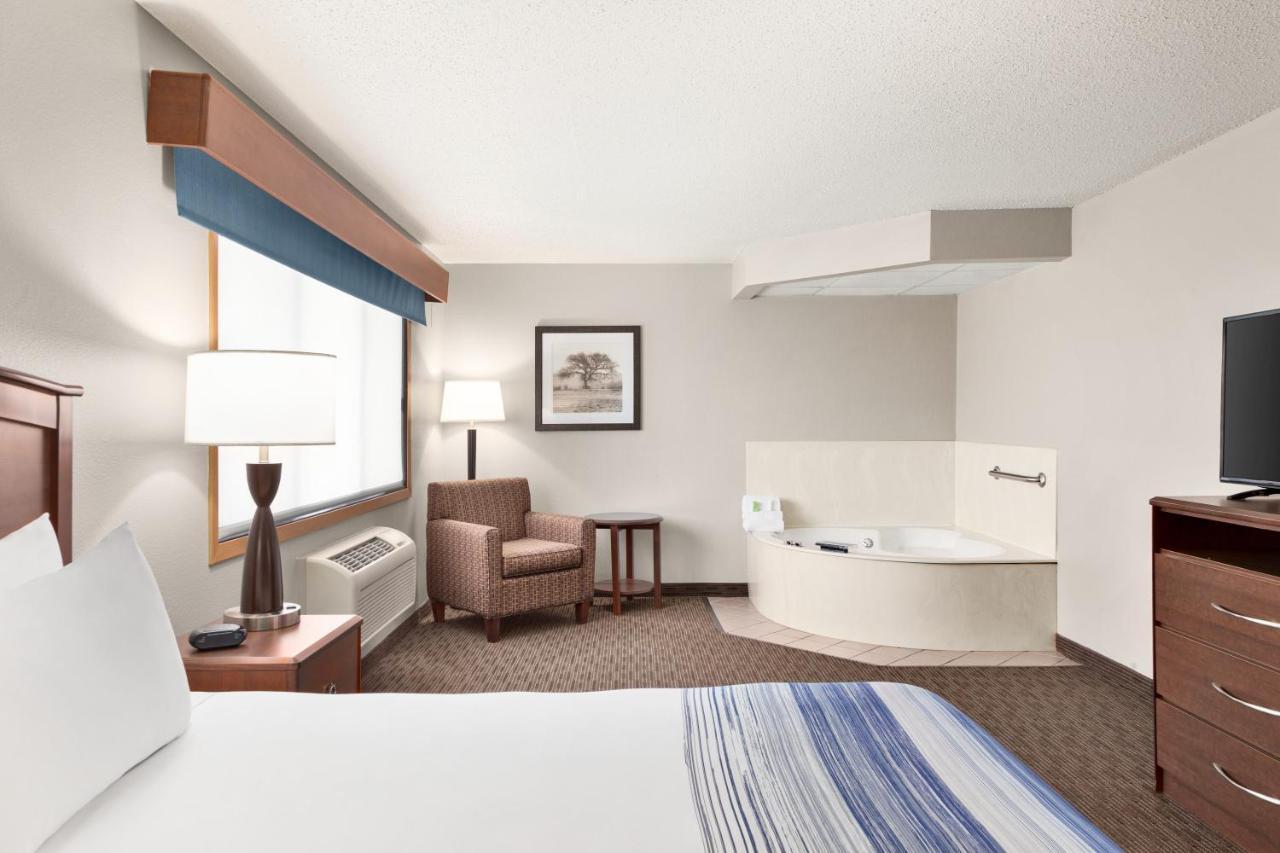 Americinn By Wyndham Sauk Centre חדר תמונה