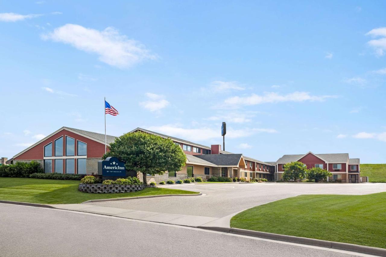 Americinn By Wyndham Sauk Centre מראה חיצוני תמונה