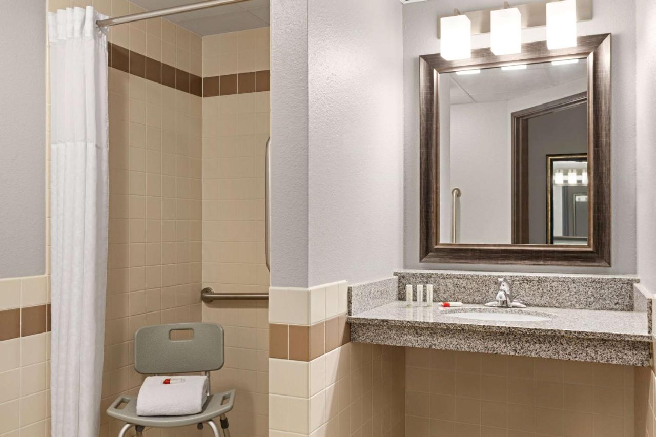 Americinn By Wyndham Sauk Centre מראה חיצוני תמונה