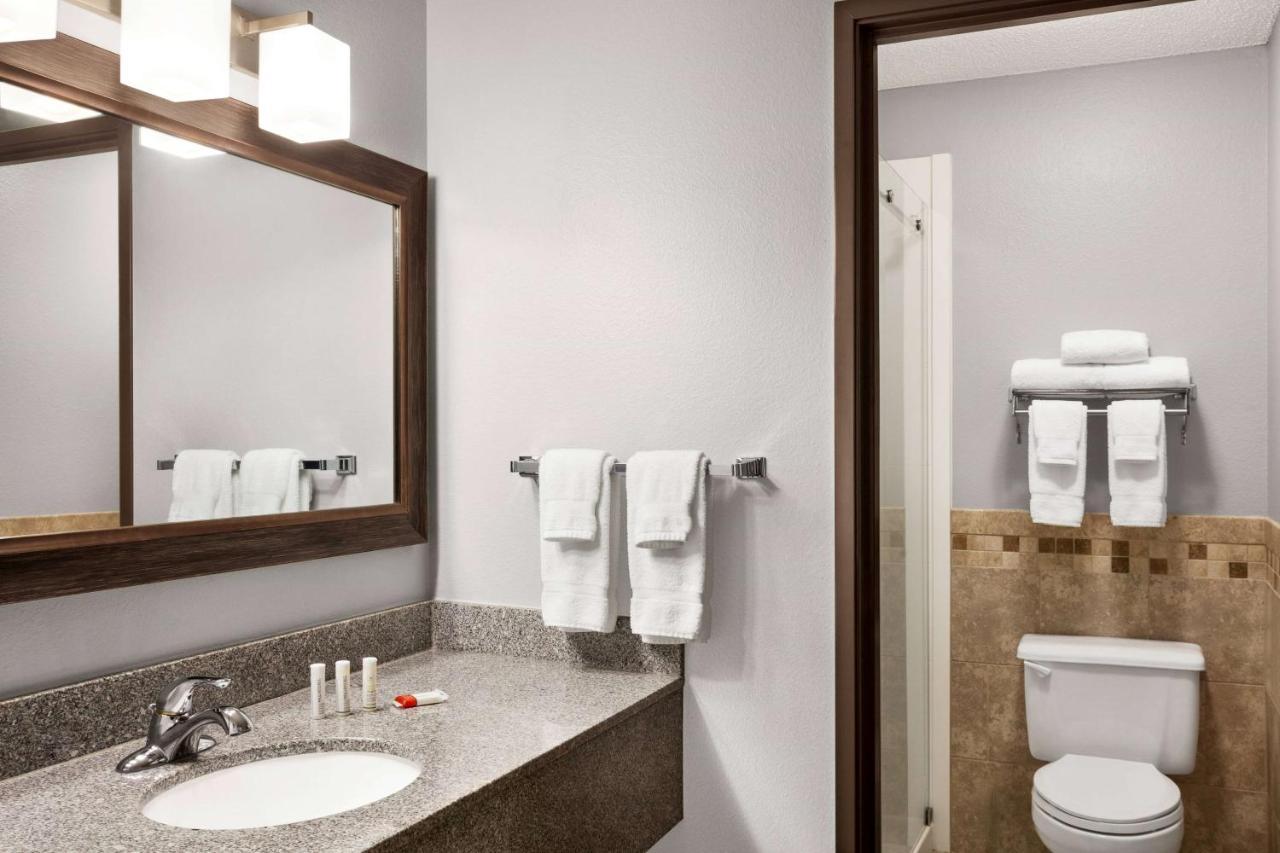 Americinn By Wyndham Sauk Centre מראה חיצוני תמונה