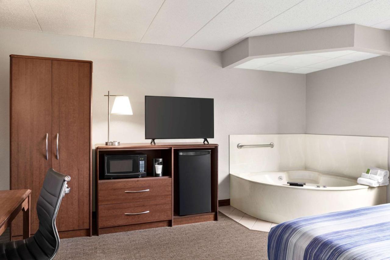 Americinn By Wyndham Sauk Centre מראה חיצוני תמונה