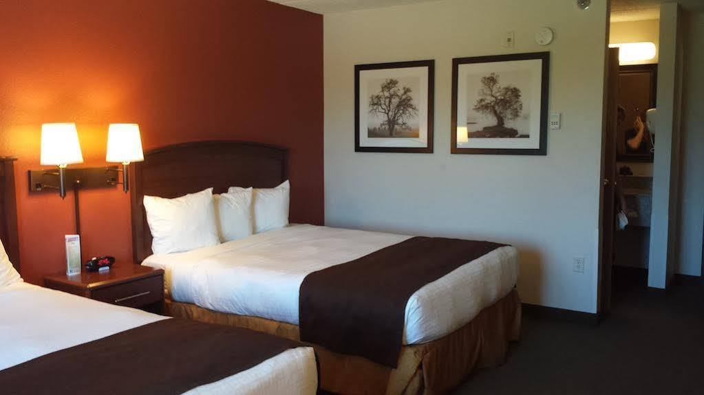 Americinn By Wyndham Sauk Centre מראה חיצוני תמונה